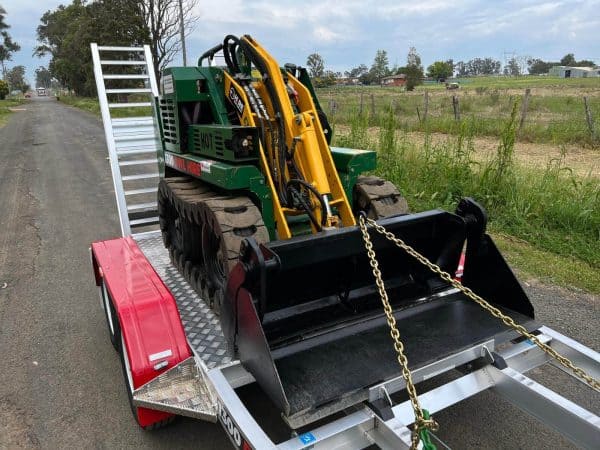 Dingo DT725 Mini Skid Steer Loader For Hire - Image 9