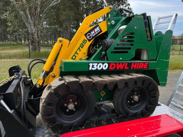 Dingo DT725 Mini Skid Steer Loader For Hire - Image 3