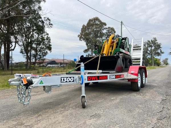Dingo DT725 Mini Skid Steer Loader For Hire - Image 17